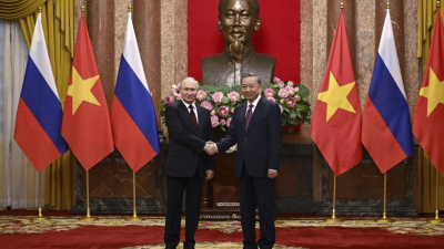 По време на посещението на президента Владимир Путин в Ханой