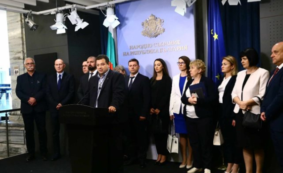 Николай Марков и депутатите от "Величие" поискаха извинение от собственика на партията Ивелин Михайлов