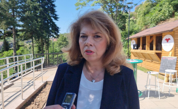 Илияна Йотова: България трябва да излъчва послания на стабилна страна и сериозен партньор в ЕС и НАТО