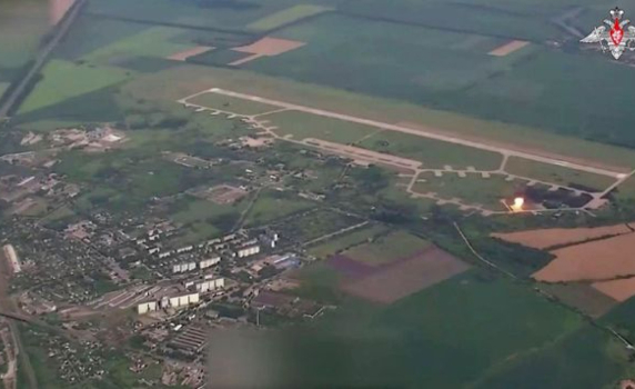 "Форбс": Криза на ПВО, ударът на Русия в Миргород е разгром за украинската авиация