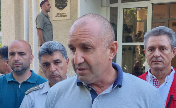 Радев: Когато държавата се мобилизира, могат да се потушават бедствия