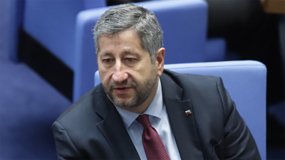 Председателят на Демократична България в оставка Христо Иванов смята че