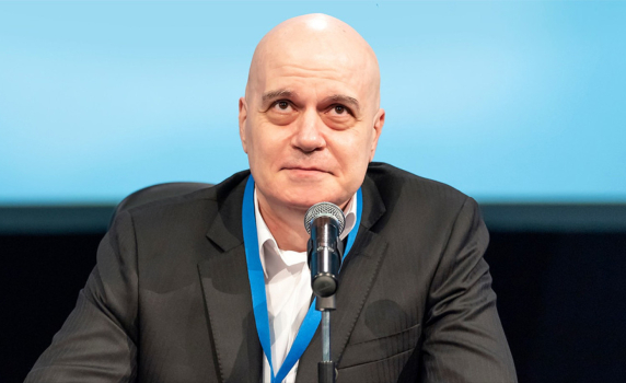 Слави Трифонов: Утре връщаме неизпълнения мандат на президента