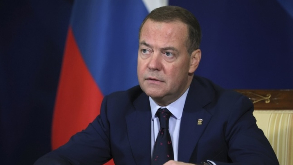 Медведев: Руските сили трябва да продължат към Одеса, Харков, Киев и по-нататък