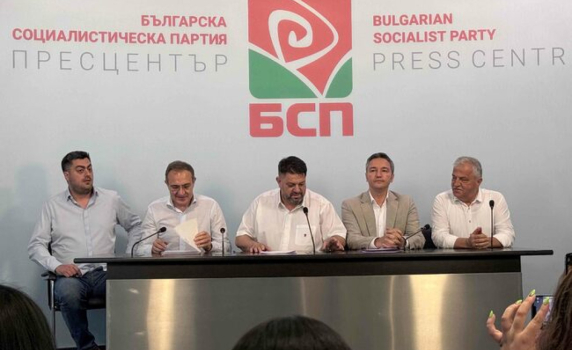 БСП върна изключените 15 души в партията. Зафиров: Не знам дали Нинова ще остане при нас