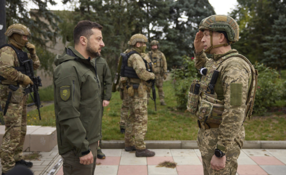 Сирски обсъди операцията в Курск с най-висшия американски военен и докладва на Зеленски, че офанзивата продължава