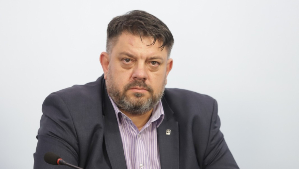 Зафиров: Задава се конституционна криза! Подкрепяме Радев - действа принципно и последователно