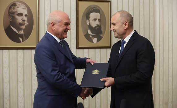 Президентът за втори път избра Димитър Главчев за служебен премиер