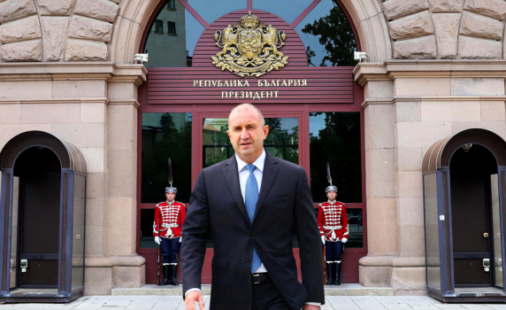 Румен Радев: Не трябва да делим пролятата за България руска и българска кръв