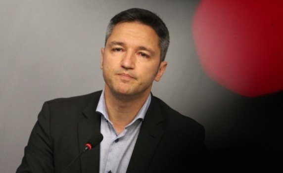 Кристиан Вигенин: Да свикнем с мисълта, че БСП не се върти около щенията на Нинова