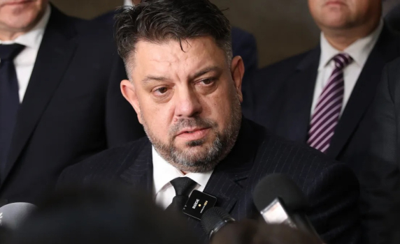 Атанас Зафиров: Нинова регистрите БСП с фалшив печат, партията е затънала в дългове