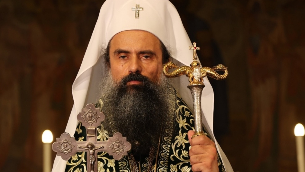 Патриарх Даниил за самолетната катастрофа: Вечна и блажена да е паметта на загиналите български воини