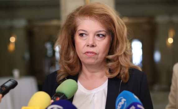 Йотова: На прага сме на глобална война, трябва час по-скоро да се събере Съветът за сигурност на ООН
