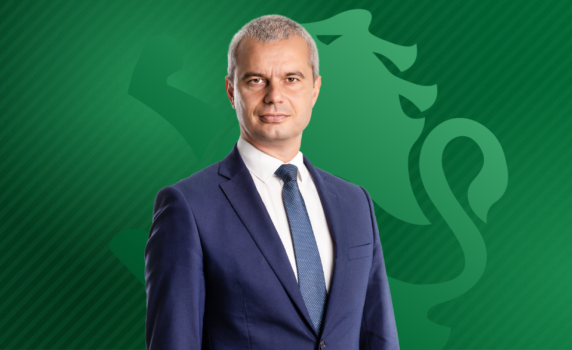 Костадинов: Най-вероятно ще има правителство на ГЕРБ, ПП-ДБ и Пеевски. Това ще доубие ПП-ДБ
