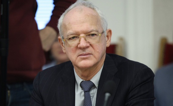 Велев: Очертава се бюджетният дефицит да е около 18 млрд. лв.