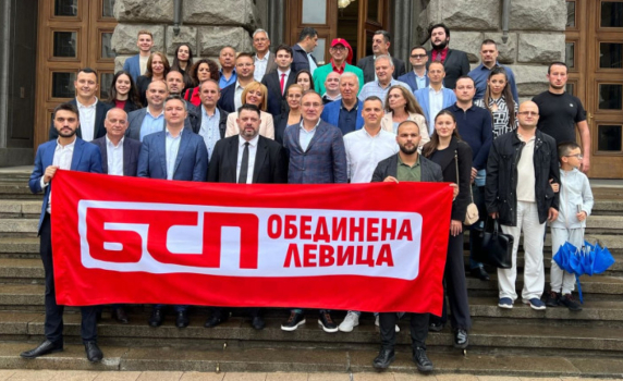 Според "Сова Харис" БСП-Обединена левица значително покачва резултата си