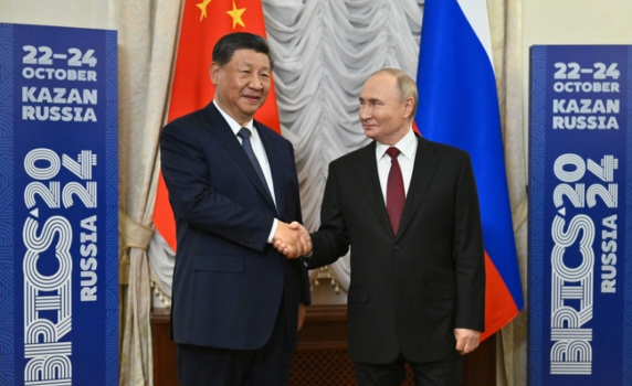 Си Цзинпин към Путин: Светът е в хаос, но приятелството между Китай и Русия ще устои