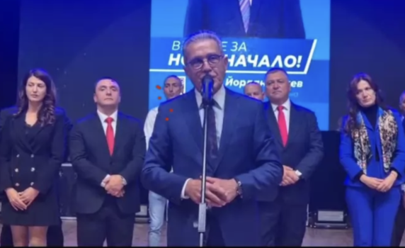 Делян Пеевски не се появи на закриването на кампанията си във Варна, но Йордан Цонев обяви: Пеевски е тук и ще свали маските на всички!