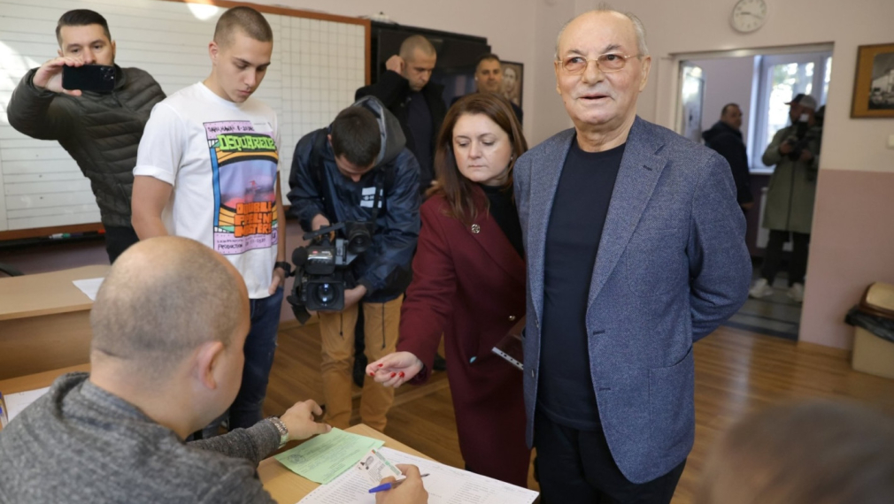 Доган: Ще отговарям само на добронамерени въпроси. Рано е да се говори за коалиции и сглобки