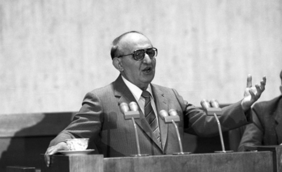 10 ноември 1989 г. - последният ден на Тодор Живков във властта