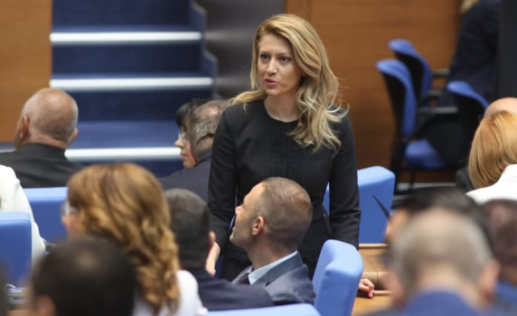 Провали се и третият опит на парламента да избере председател