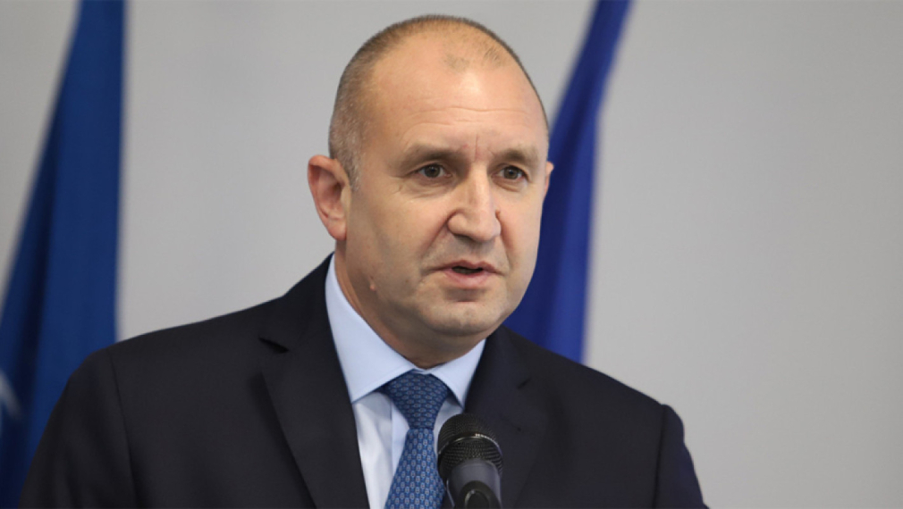 Румен Радев повторно сезира КС за служебното правителство