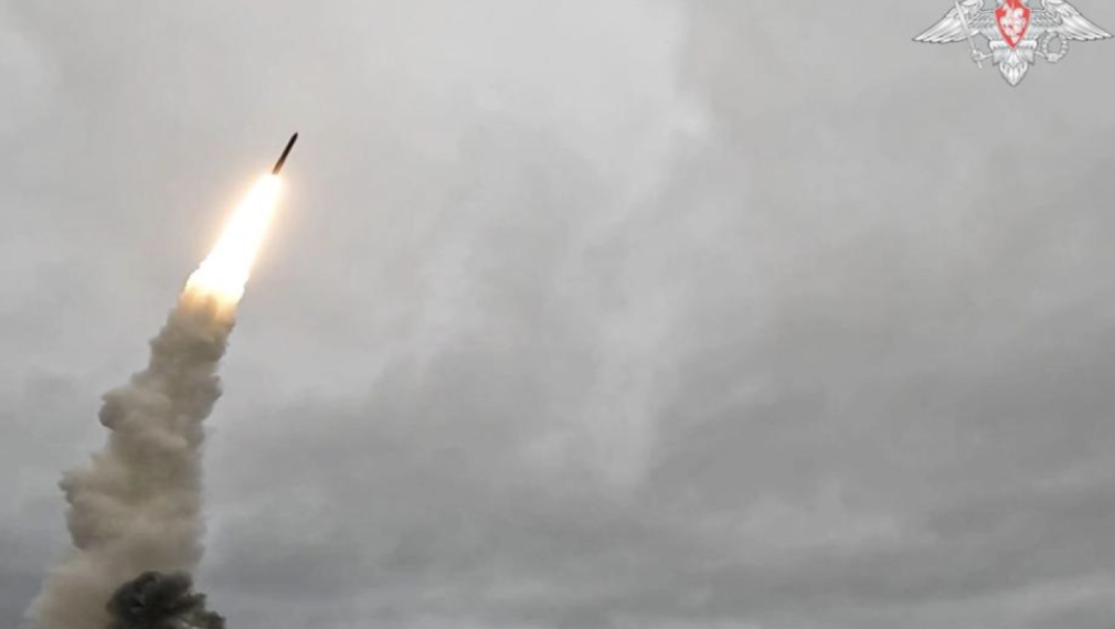 Британски експерт: Използването на ракетата "Орешник" от Русия е сигнал към Запада