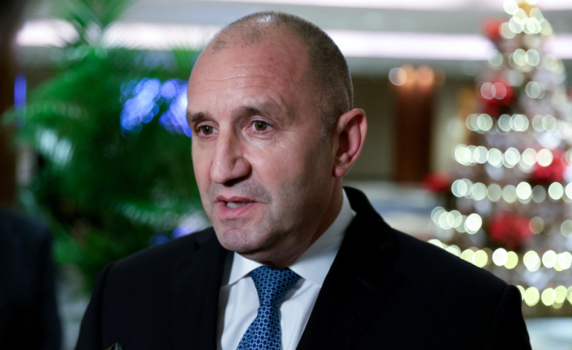 Радев: Не мисля, че се задава конституционна криза, но редица хищници дебнат в засада