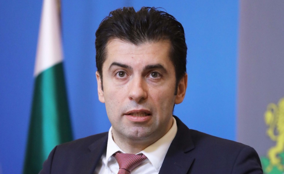 Кирил Петков: Толкова ли е непреодолимо за ГЕРБ да се откаже от Пеевски?