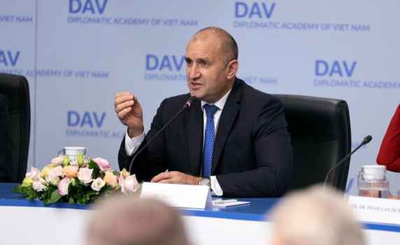 Радев: Мъдрата дипломация може да предотврати войната, да възстанови мира и да доведе до стабилност
