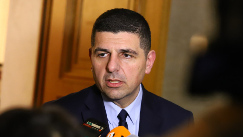 ДБ срещу ПП - отказват да изключат Лорер и Божанков от парламентарната група