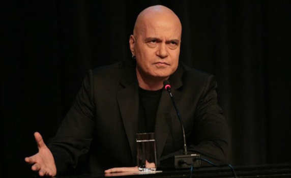 Слави Трифонов: Значи пожарникар за премиер може, уролог не може?