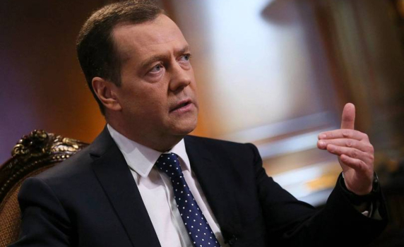 Медведев: Грузия се движи бързо по украинския път към тъмната бездна