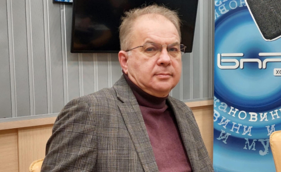 Радомир Чолаков: Христо Иванов доведе Пеевски