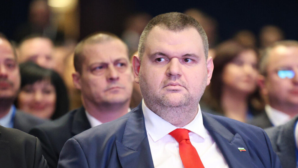 Пеевски:  КЕВР поднесе подарък на енергийните олигарси, че оставиха хората на тъмно и студено
