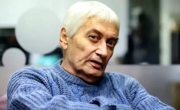 Почина писателят Владо Даверов