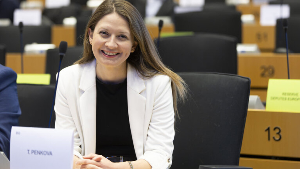 Цветелина Пенкова е избрана за заместник-председател на Парламентарния комитет по стабилизиране и асоцииране ЕС – Черна гора