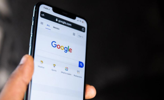 Google отказа на Еврокомисията да въведе фактчекъри въпреки новия закон на ЕС
