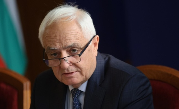 Запрянов: Ще продължим да подкрепяме Украйна