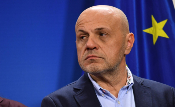 Томислав Дончев: Дупката в бюджета е 18 млрд. Вината е колективна