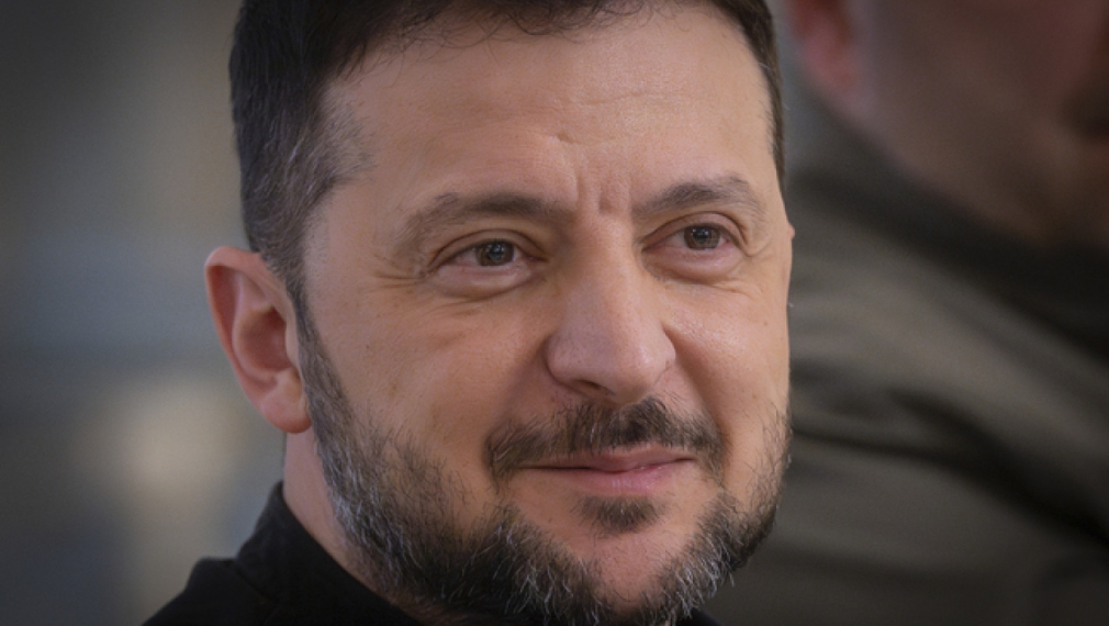 Зеленски: САЩ не са спрели военната помощ за Украйна