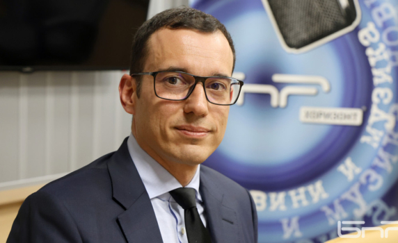 Терзиев събаря сградата на "Балкантон" и дава разрешение за строеж на нови седем