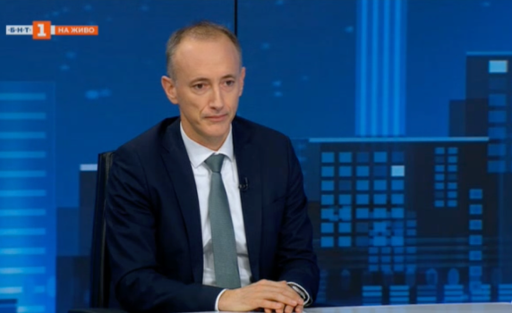 Министър Вълчев: София вероятно ще се размине с онлайн обучението и грипната епидемия