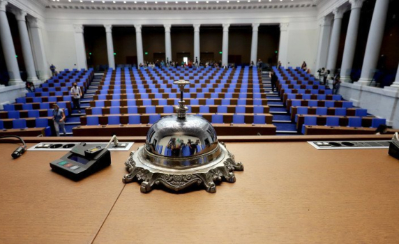 На живо от парламента - депутатите питат премиера и вицепремиерите