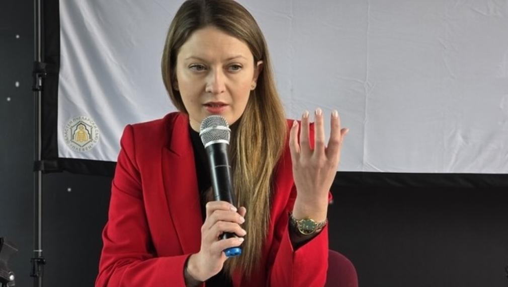 Цветелина Пенкова: Подкрепа за пчеларството ще се гарантира с политическа воля и конкретни мерки