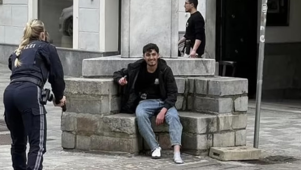 В събота следобед 23-годишен мъж намушка с нож петима минувачи