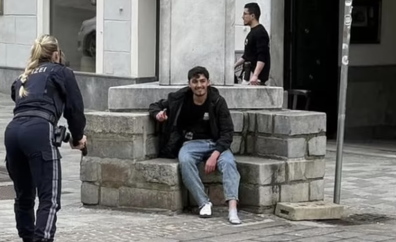 Сириец уби момче и наръга още четирима в Австрия, после се усмихна на полицията