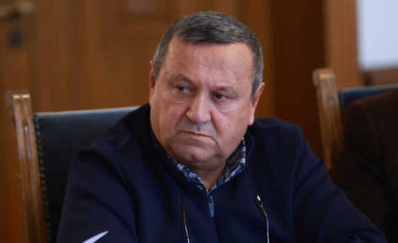 Хасан Адемов: Няма опция Доган и Пеевски да се разберат