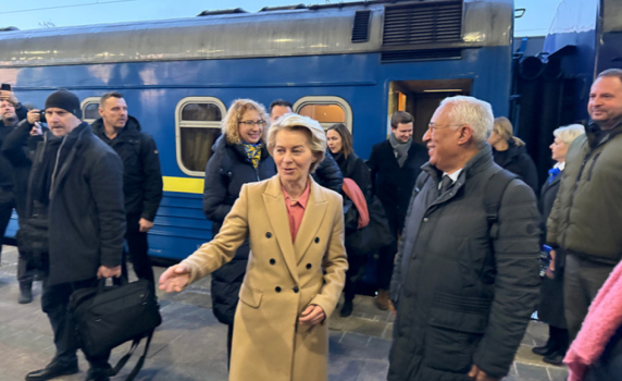Лидерите на ЕС пристигнаха в Киев в знак на подкрепа: "В Украйна, за Украйна, с Украйна"