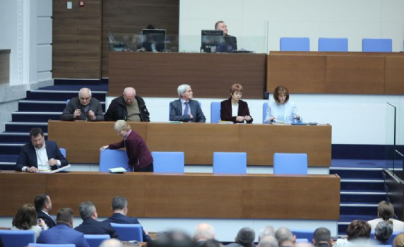 На живо - Парламентът изслушва вещите лица, участвали в броенето на бюлетините